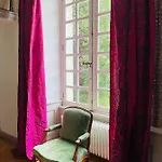 Chateau De Trebons 3*