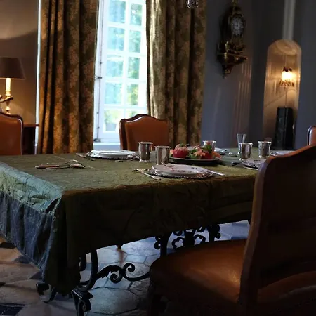 Chateau De Trebons Bed and Breakfast Grainville-Ymauville