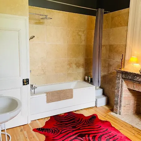 Chateau De Trebons לינה וארוחת בוקר Grainville-Ymauville