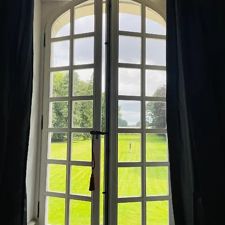 Alojamento de Acomodação e Pequeno-almoço Château De Trébons