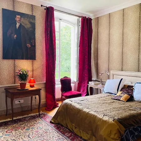 לינה וארוחת בוקר Chateau De Trebons