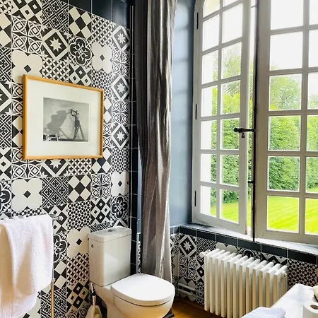 לינה וארוחת בוקר Chateau De Trebons