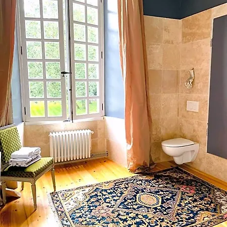 Alojamento de Acomodação e Pequeno-almoço Château De Trébons