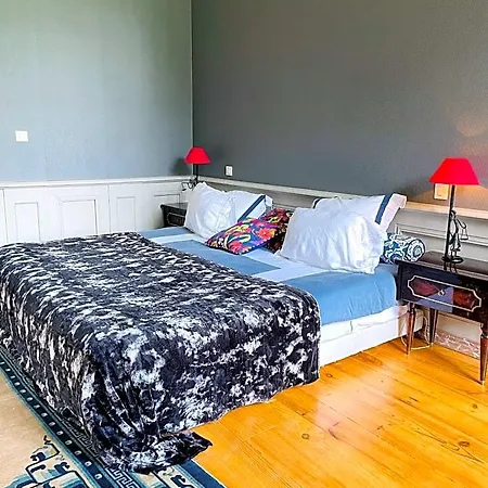 Bed & Breakfast Chateau De Trebons 3*